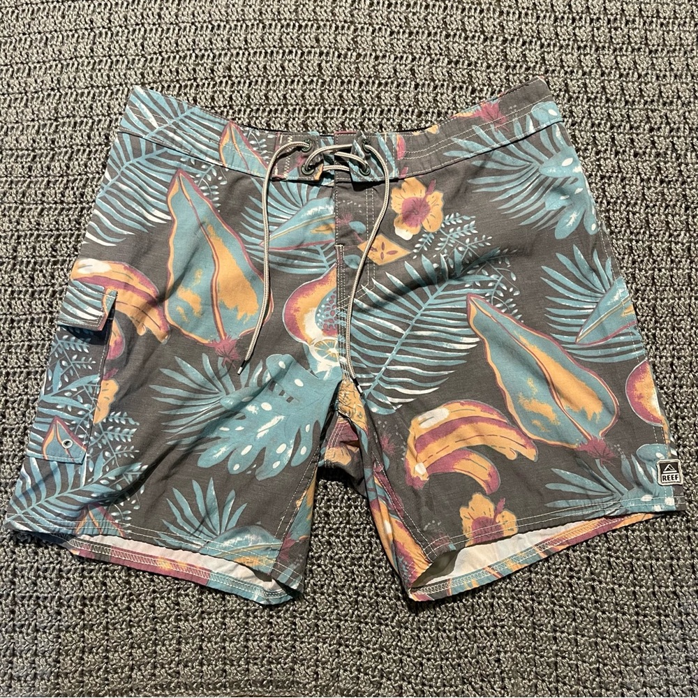 MEN’S REEF SWIM TRUNK